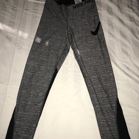 Nike leggings - Picture 1 of 4